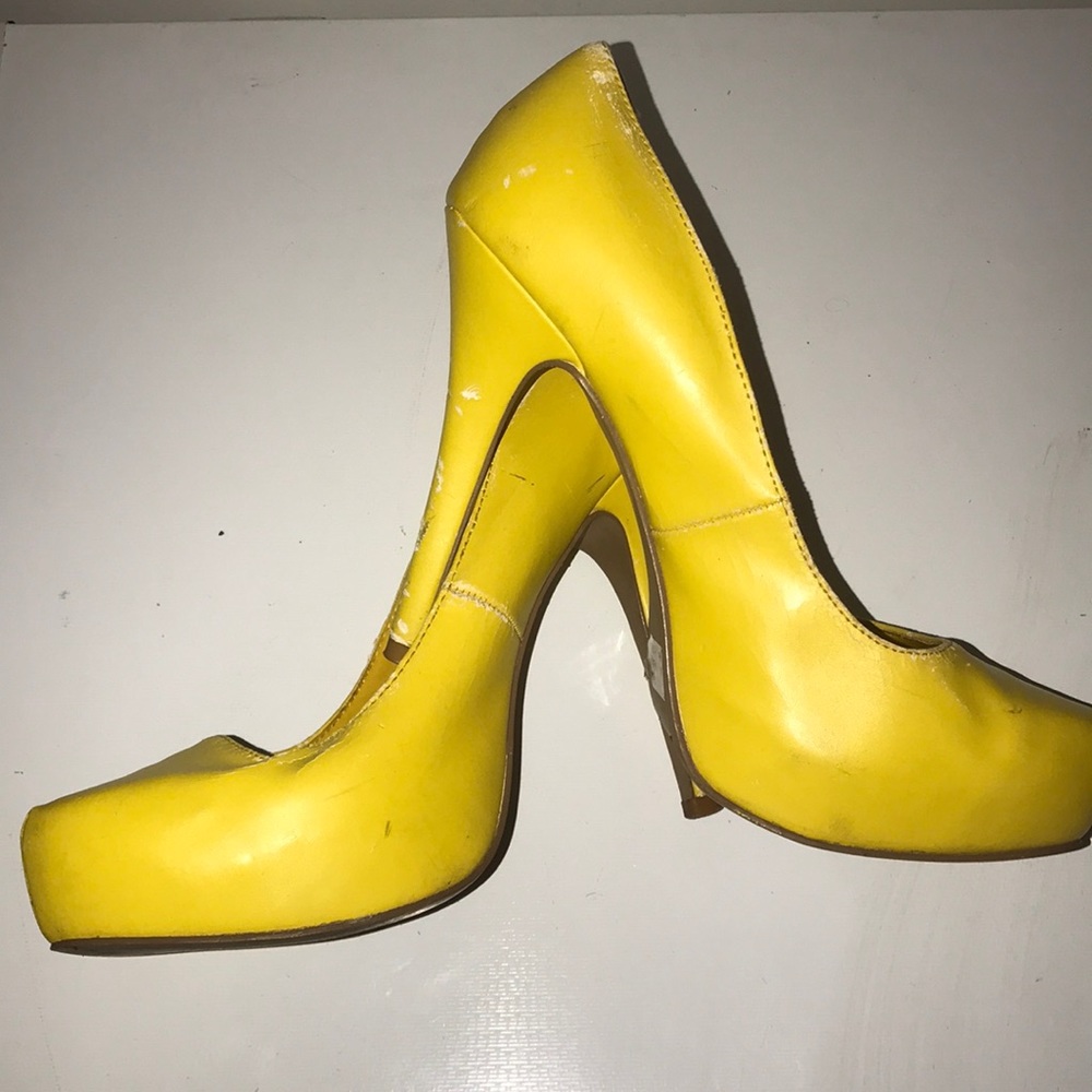 Shoes - Picture 3 of 3